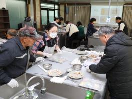 태안군, 농업·보건 손잡고 '농촌체험 치매예방교육' 추진 기사 이미지
