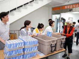 적십자사, 폭염 속 선풍기·생수·이불 등 11억원 물품 지원 기사 이미지